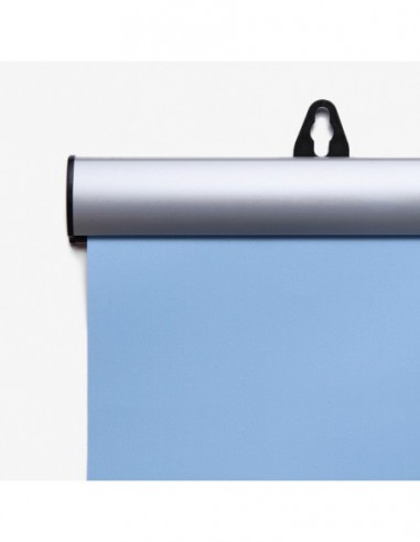 Wieszak z listwą zatrzaskową