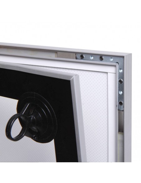 Otwieranie ramki LED