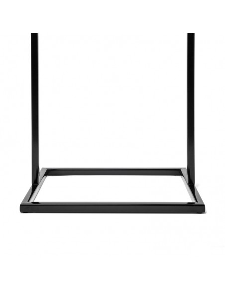 Metalowa konstrukcja stojaka A2