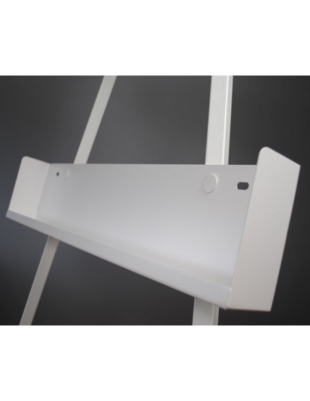 Dolna półka sztalugi