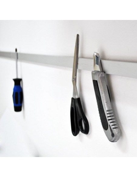 Listwa magnetyczna - porządek w narzędziach