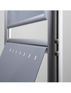 Półka metalowa do stojaków na plakat 2