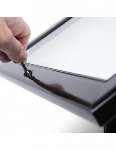 Zamykana gablotka na Menu